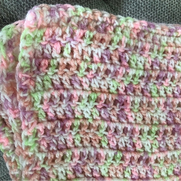 Handmade Pink & green crochet lightweight oversize baby blanket - Picture 3 of 3